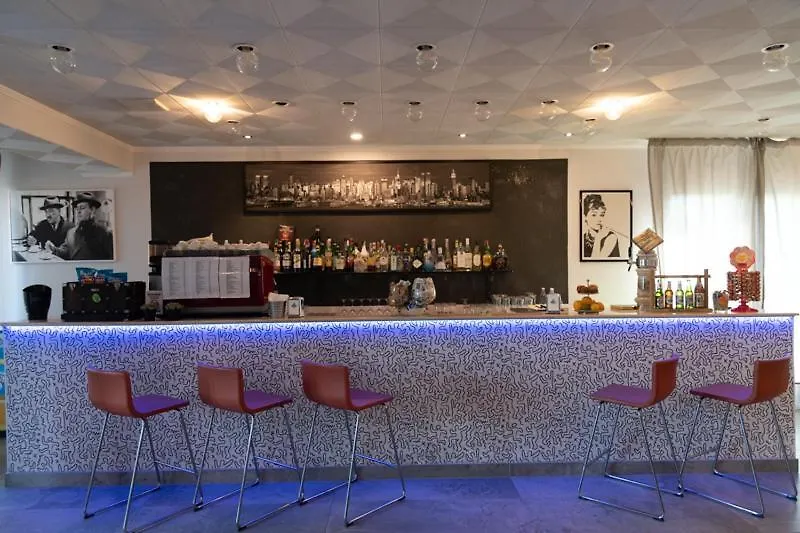 Hotel Etna - Nuova Gestione Romagnola All-Inclusive Spiaggia Parcheggio Riccione